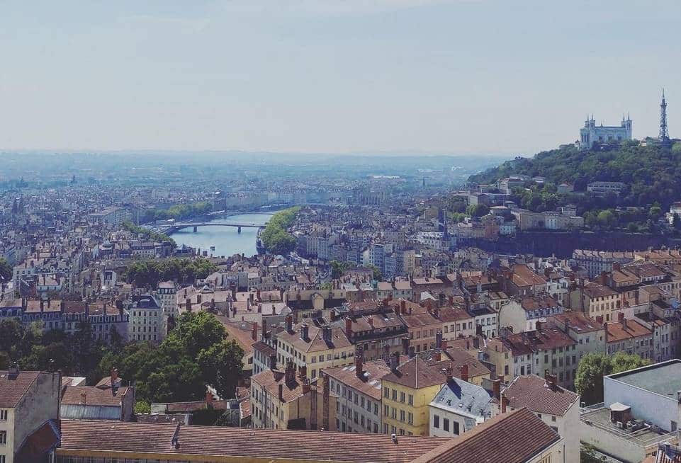 Lyon vue d'en haut, photo par notre chasseur immobilier lyonnais